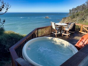 Outdoor spa tub - Moon Star Retreat Ocean Front 2 Hot Tubs | Gualala (Gualala)