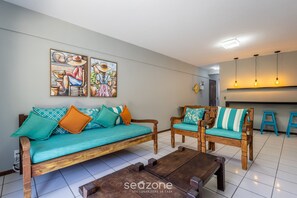 Basic Apartment | Living area