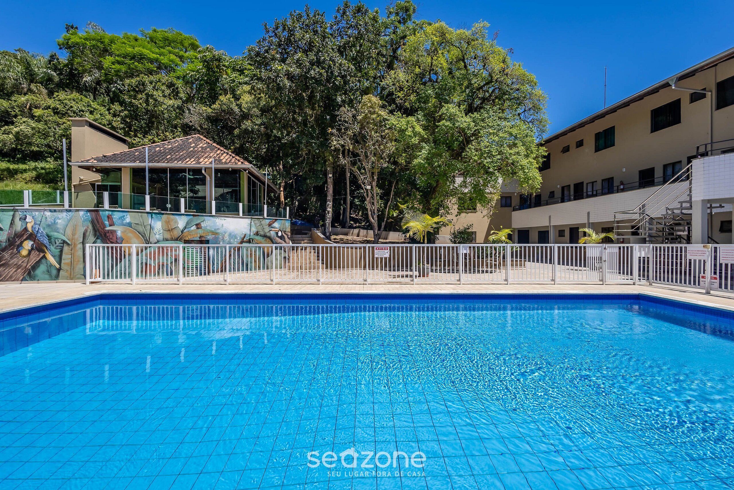 公寓 | 游泳池 | 室外游泳池