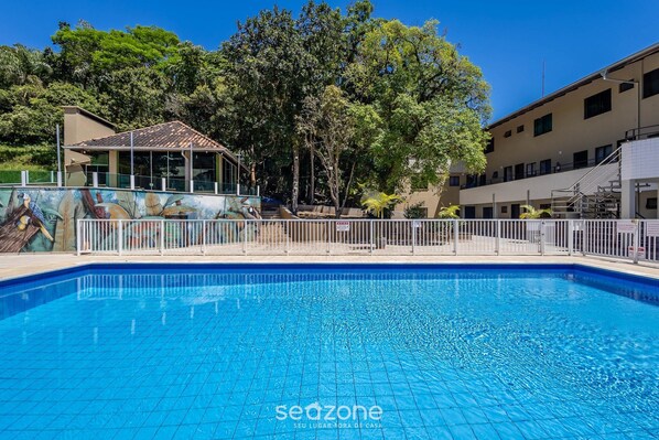 Basic Apartment | Pool | Outdoor pool