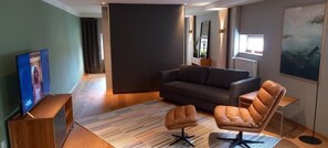 Living area - NEW! Vacation apartment Design 1 Wasserburger Land (Rechtmehring)