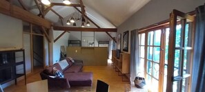 Living area - NEW! Vacation apartment Design 2 Wasserburger Land (Rechtmehring)