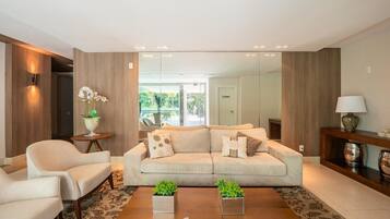 Basic Apartment | Bahagian dalam