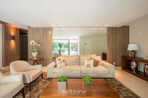 Basic Apartment | Bahagian dalam