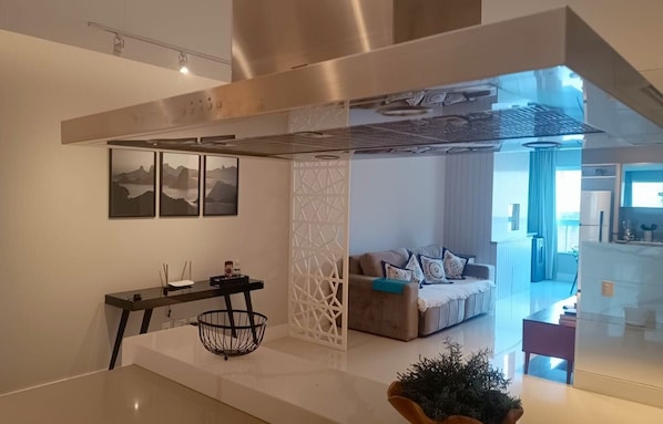 Basic Apartment | Living area