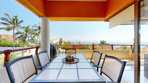 Outdoor dining - Punta Esmeralda Magnolia 202 (Banderas Bay)