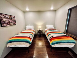 2 dormitorios, cuna de viaje, wifi gratis y ropa de cama