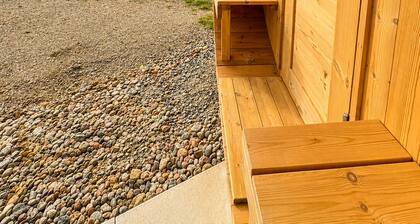 The Perfect Muskoka Getaway - Waterfront • Sauna • Fire Pit • Ping Pong & Darts