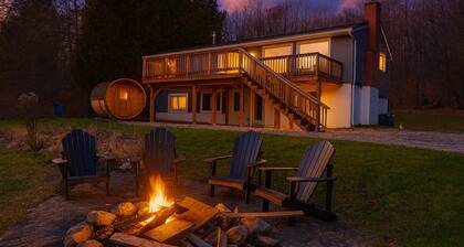 The Perfect Muskoka Getaway - Waterfront • Sauna • Fire Pit • Ping Pong & Darts