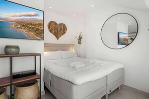 1 chambre, fer et planche à repasser, lit parapluie, Wi-Fi gratuit