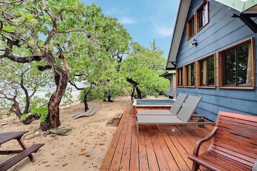 Fare Vainina– Private beach - Golf