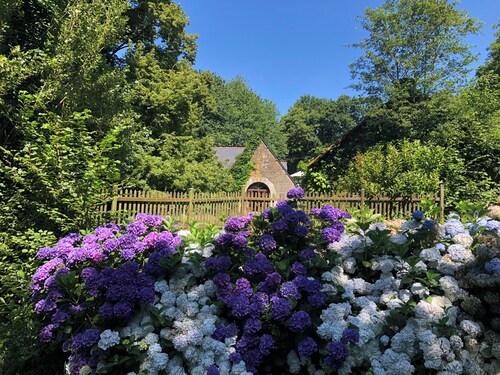 2 gites to rent in a 17th century manor house in Morbihan