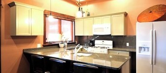 The Geisha Suite is the most romantic suite at the Swan River