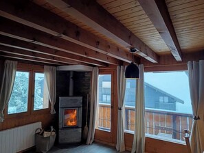 Interior - Chalet in the heart of the resort at Thollon-les-Mémises (Thollon-les-Mémises)