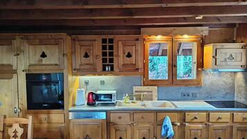 Kühlschrank, Ofen, Herdplatte, Geschirrspüler