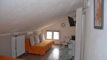 Soundproofing, free WiFi