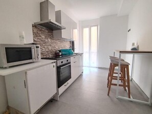 Private kitchen - Near the center of Varese and the Circolo and Del Ponte hospitals (Varese)