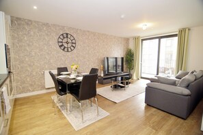 Living area - Apartment - Sleeps 5 & Pets Allowerd (London)