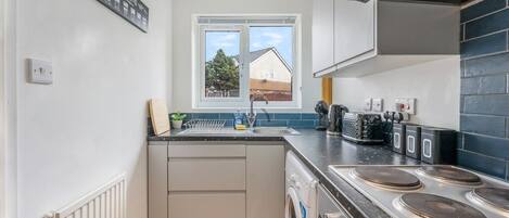 Refrigerador, horno, placa de cocina, tostadora