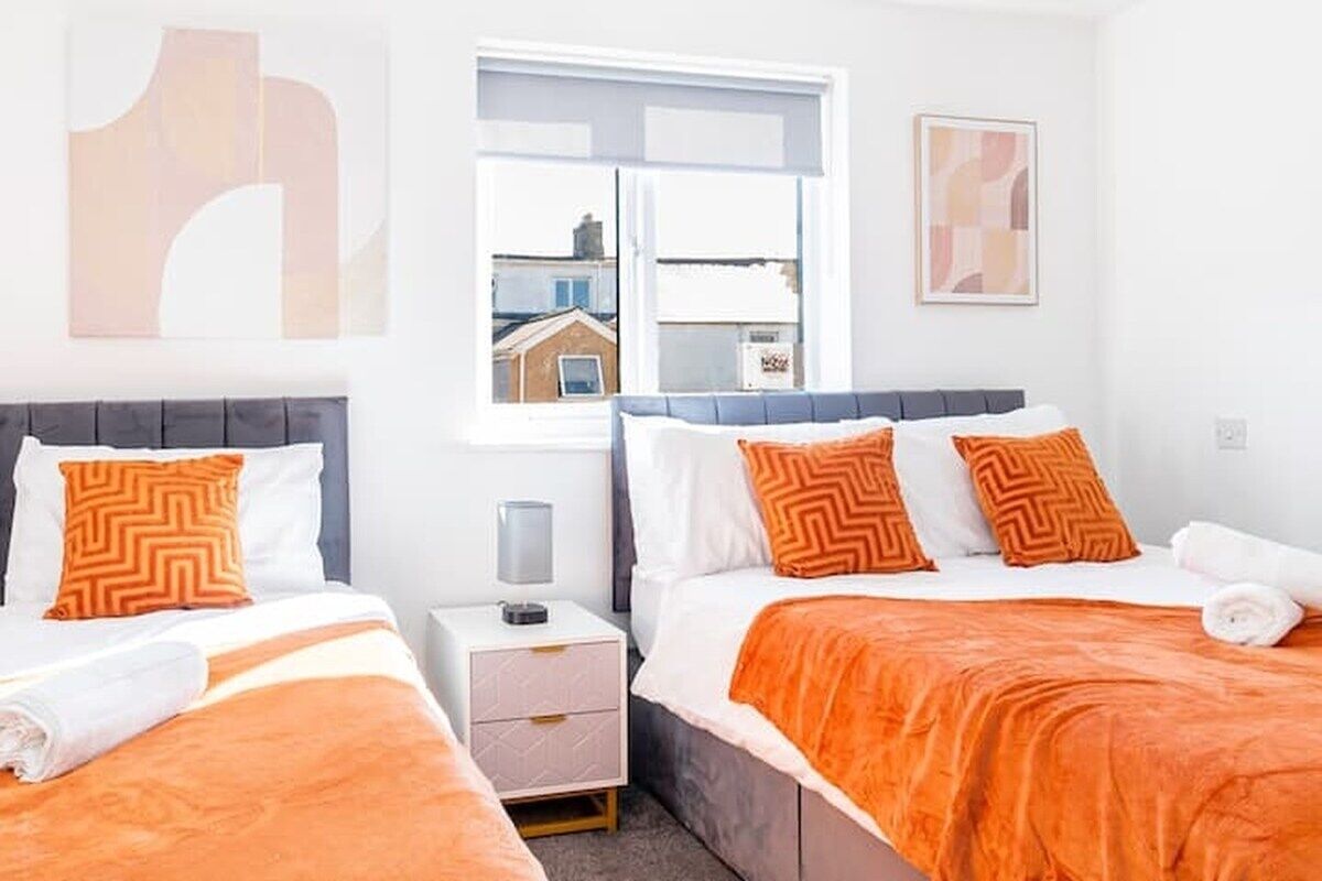 Internet, bed sheets