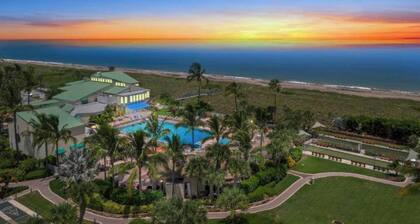 Beach & Golf Paradise • Steps to Ocean + Clubhouse