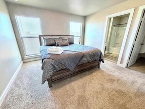 3 Schlafzimmer, Bügeleisen/Bügelbrett, WLAN, Bettwäsche