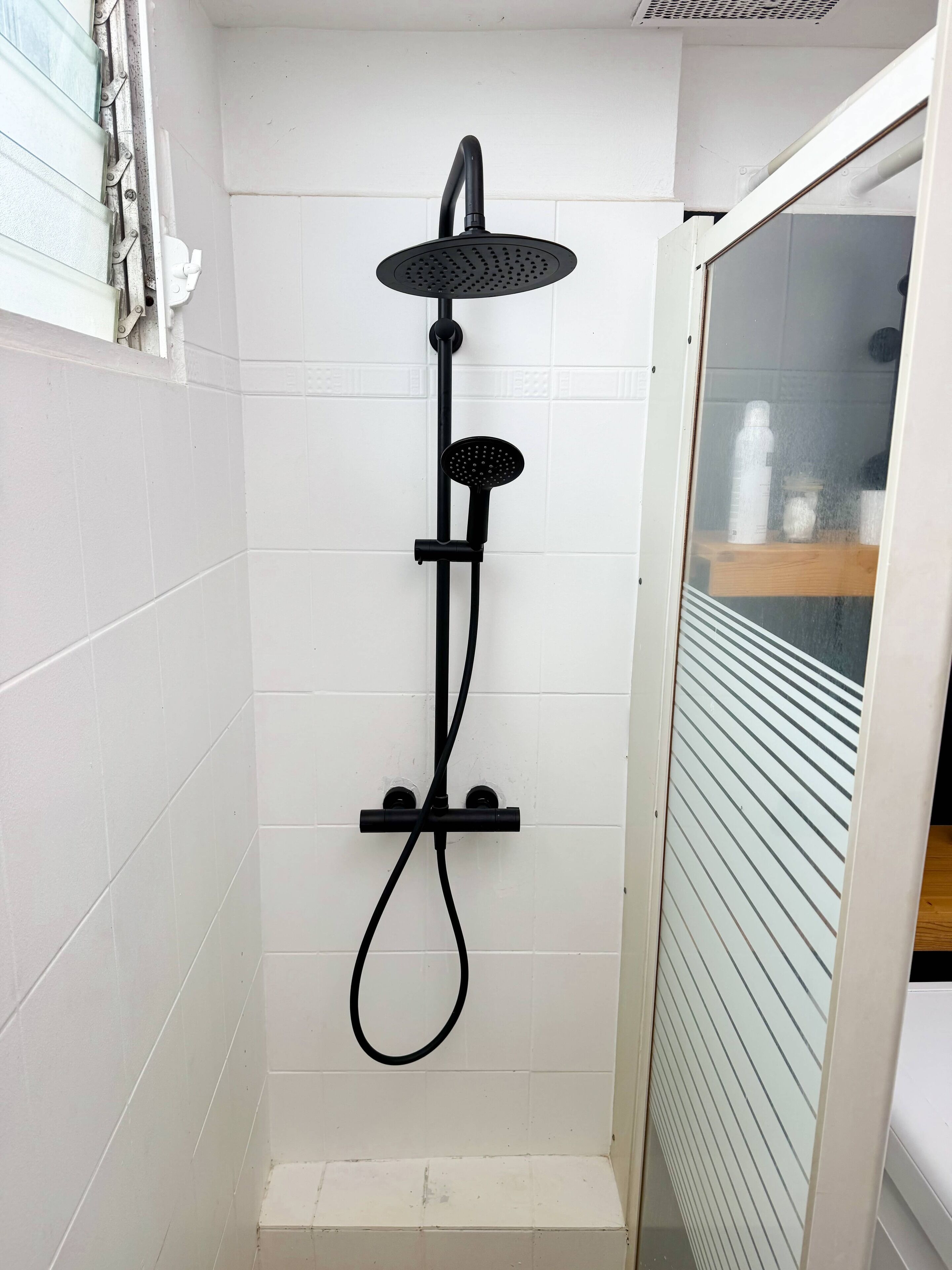 Bathroom shower