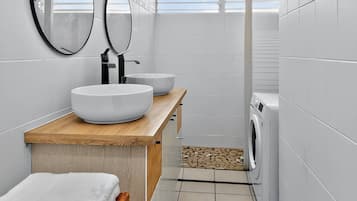 Comfort House, Garden View | Bathroom