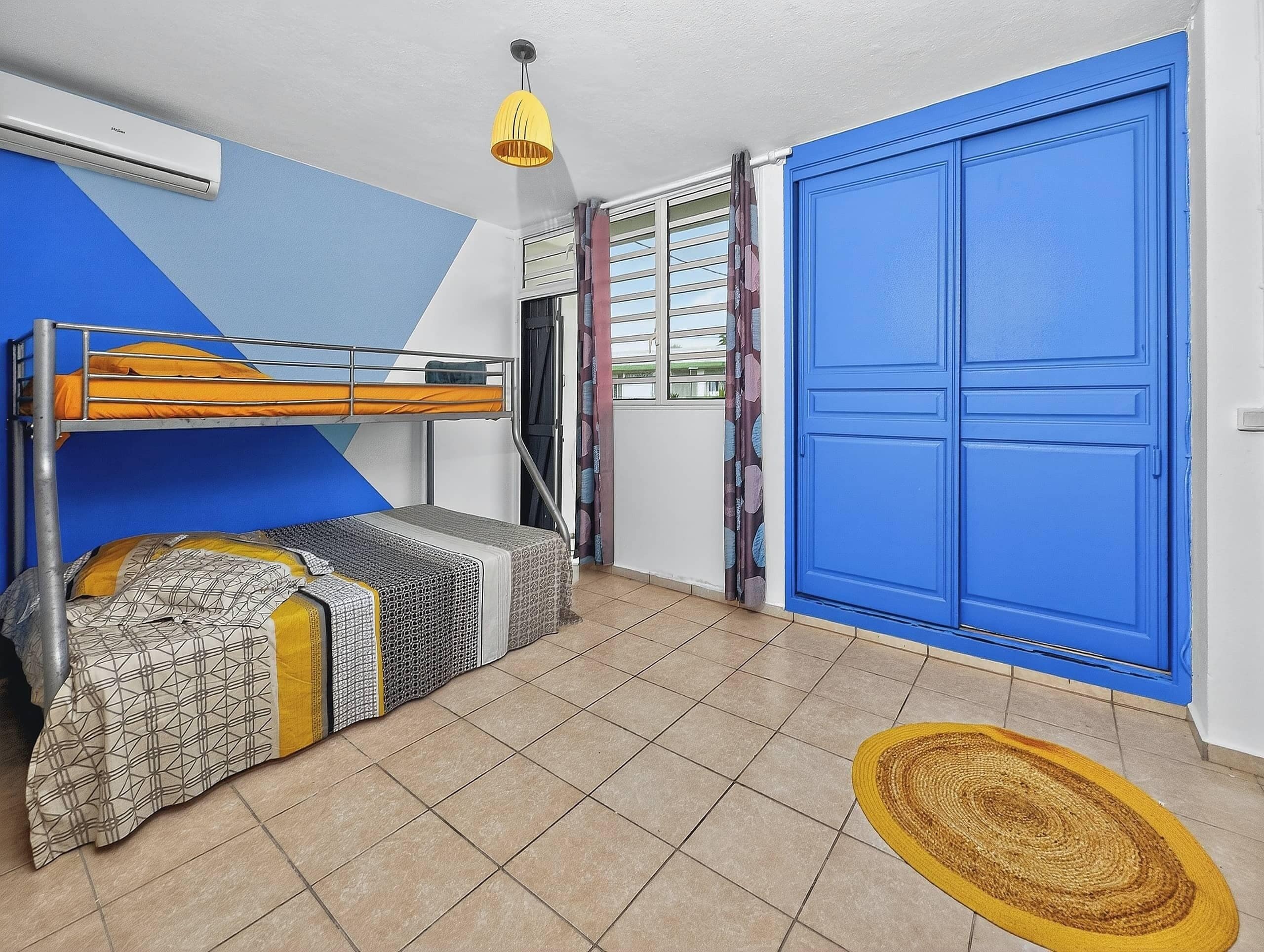 烤面包机、清洁用品