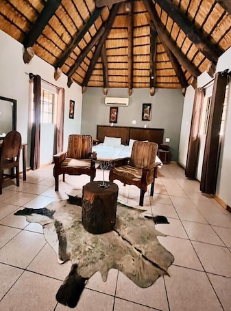 Comfort Chalet | Desk, free WiFi