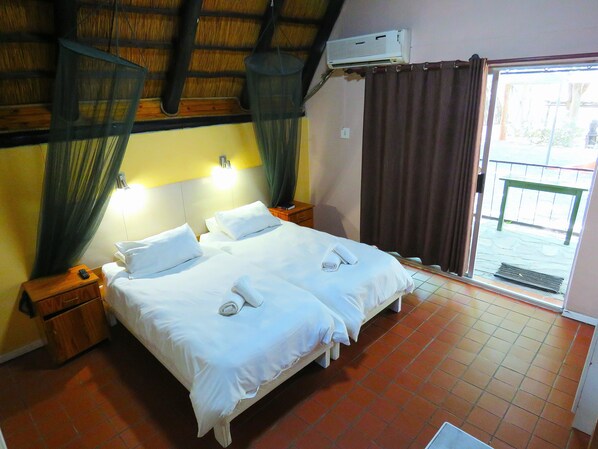 Quarto duplo conforto | Escrivaninha, Wi-Fi de cortesia