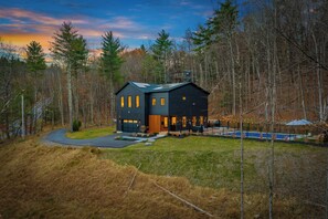 Exterior - Woodstock Ridge / Hot Tub, Pool & Fire Pit (Woodstock)