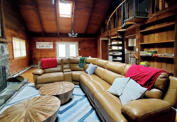 Smart TV, fireplace, DVD player, video library