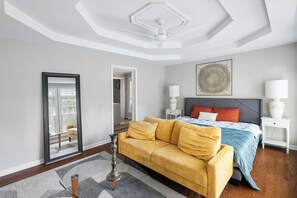 Escrivaninha, Wi-Fi de cortesia, roupa de cama