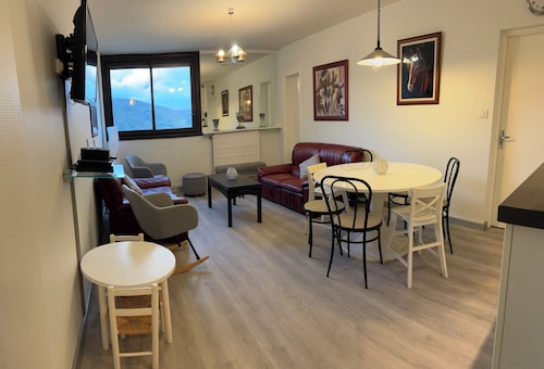 Apartment T3 Saint Lary Pla d'Adet at the foot of the ski slopes