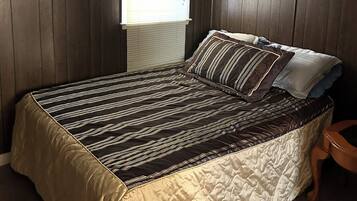 1 bedroom, internet, bed sheets