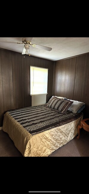 1 bedroom, internet, bed sheets