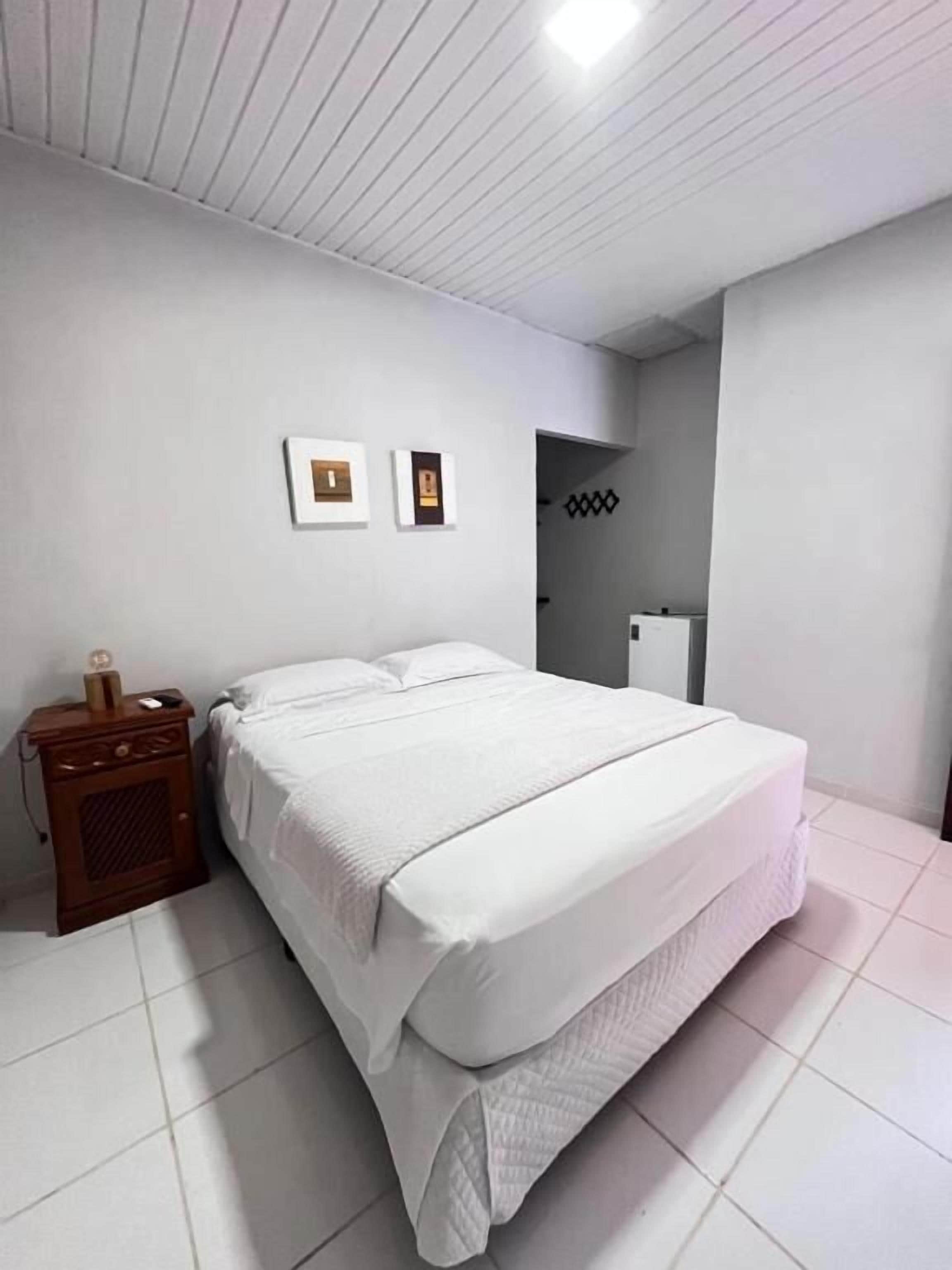 Kahden hengen huone, oma kylpyhuone | Silitysrauta/-lauta, ilmainen Wi-Fi