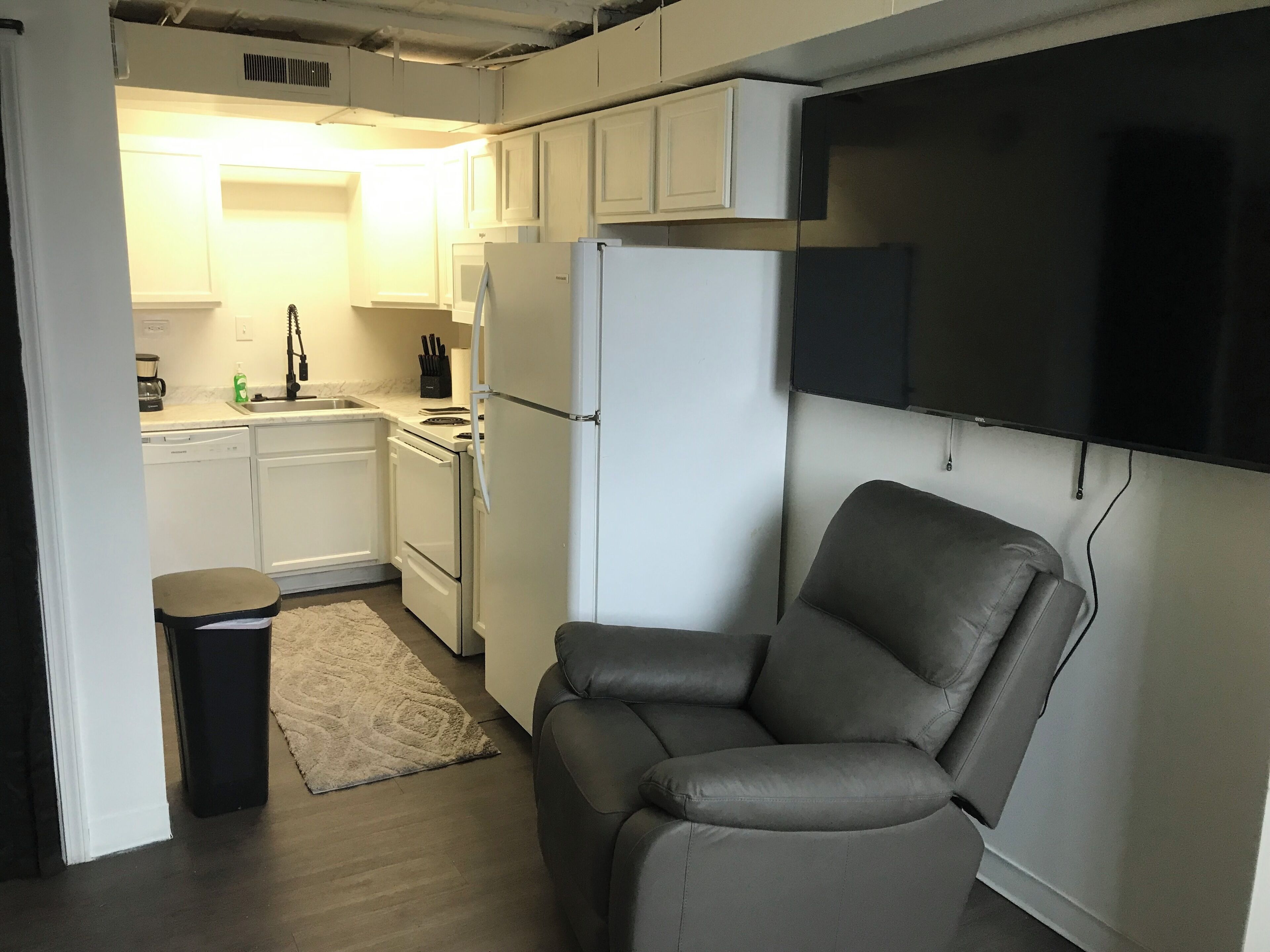 Economy Apartment | Interior