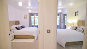 2 slaapkamers, een strijkplank/strijkijzer, gratis kabelinternet