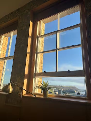 Luxury 3 bedroom penthouse apartment with sea views and secure onsite parking