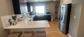 Comfort & Space: 5BR Family Getaway w/ Pool, Fire Table, and game room!