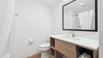 Serviettes fournies, savon, papier toilette