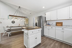 Micro-ondas, fogão, cooktop, lava-louças