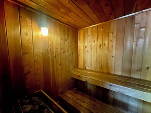 Sauna - Wolf Waystation — Rustic Cabin with Sauna (Delta Junction)