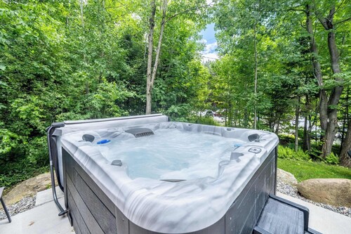 Spa & Pool Table | Ivy Cottage