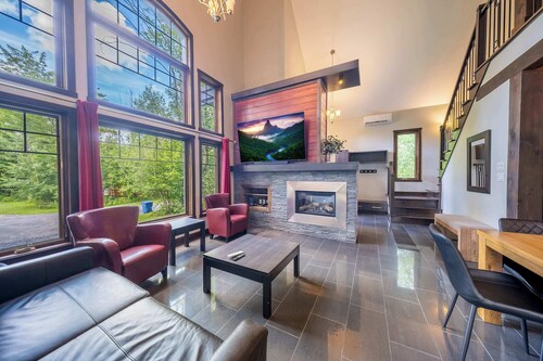 Spa & Pool Table | Ivy Cottage