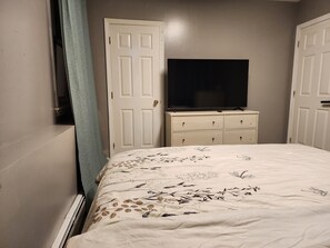 3 bedrooms, iron/ironing board, WiFi