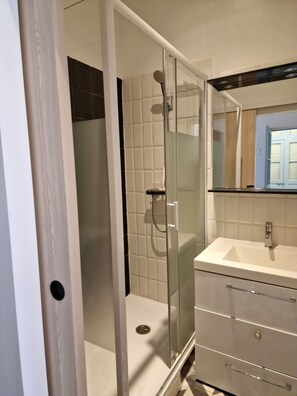 Shower, hair dryer