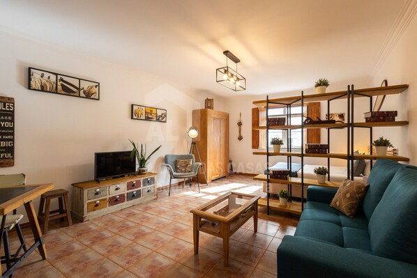 Interior - Apartment Ericeira by ACasaDasCasas (Ericeira)